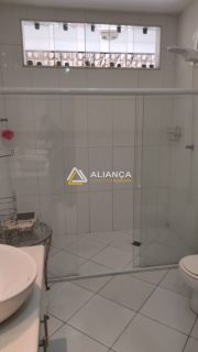 CASA Á VENDA COM 6 QUARTOS,SENDO 3 SUÍTES NO BAIRRO ATALAIA EM ARACAJU/SE.