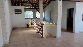 CASA Á VENDA COM 6 QUARTOS,SENDO 3 SUÍTES NO BAIRRO ATALAIA EM ARACAJU/SE.