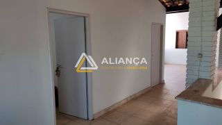 CASA Á VENDA COM 6 QUARTOS,SENDO 3 SUÍTES NO BAIRRO ATALAIA EM ARACAJU/SE.