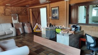 CASA Á VENDA COM 6 QUARTOS,SENDO 3 SUÍTES NO BAIRRO ATALAIA EM ARACAJU/SE.