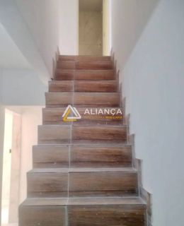 Casa á venda com 5 quartos 3 suítes no bairro Luzia em Aracaju /SE