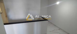 CASA À VENDA  COM  5 QUARTOS,SENDO 3 SUÍTES NO BAIRRO LUZIA EM ARACAJU SERGIPE.