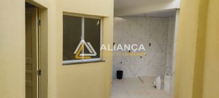 CASA À VENDA  COM  5 QUARTOS,SENDO 3 SUÍTES NO BAIRRO LUZIA EM ARACAJU SERGIPE.