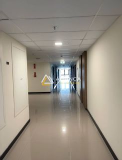 SALA COMERCIAL Á  VENDA NO PREMIER  CENTRO MÉDICO EMPRESARIAL,BAIRRO JARDINS EM  ARACAJU/SE.