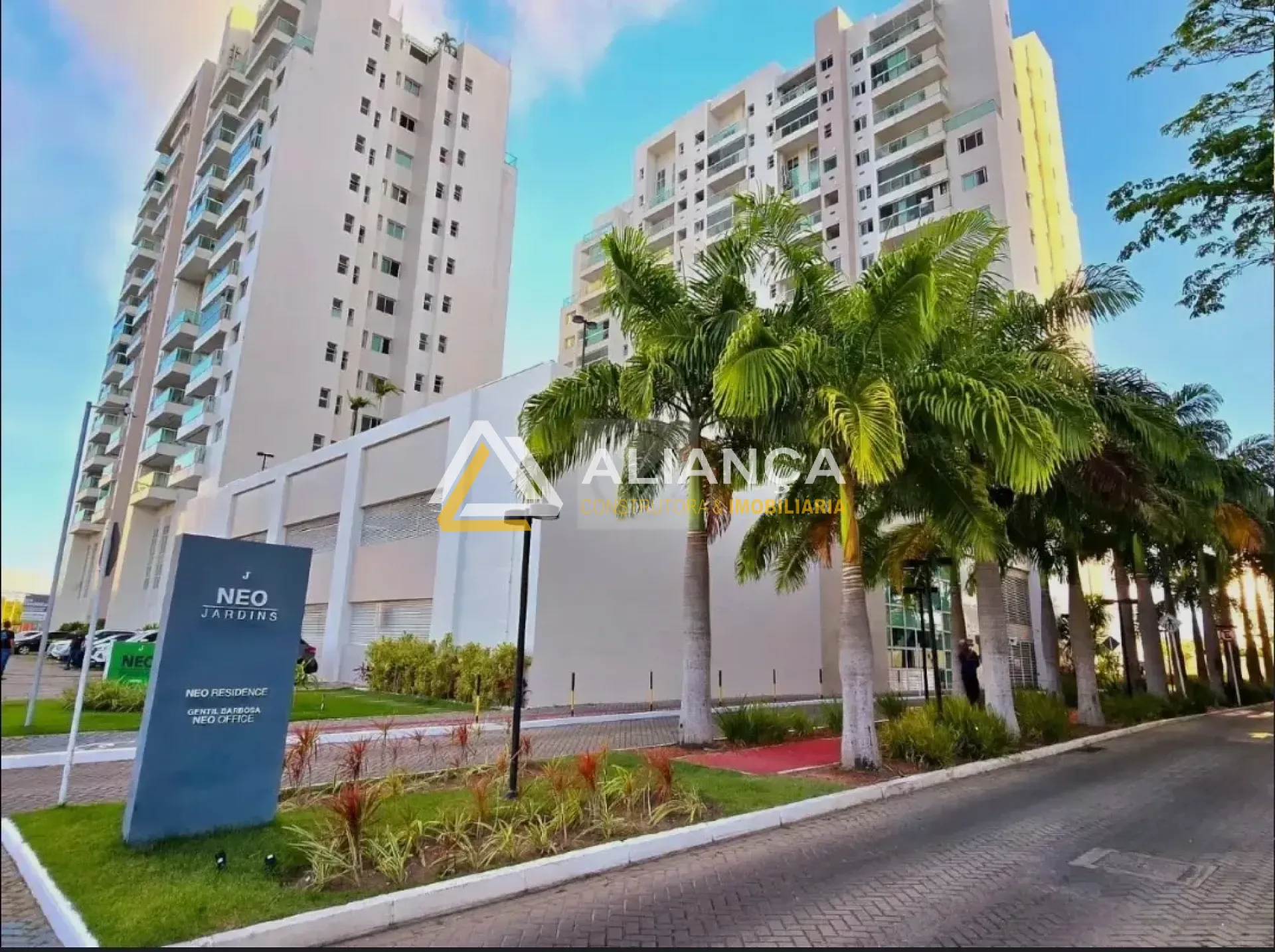 APARTAMENTO À VENDA NO CONDOMÍNIO NEO RESIDENCE COM 02 QUARTOS,SENDO 01 SUÍTE  NO BAIRRO JARDINS  EM ARACAJU SERGIPE