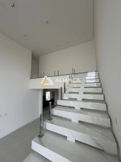 CASA À VENDA COM 5 QUARTOS E 3 SUÍTES NA BARRA DOS COQUEIROS/SE
