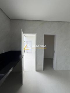 CASA  DE ALTO PADRÃO À VENDA NO CONDOMÍNIO DAHMA COM 5 QUARTOS E 3 SUÍTES NA BARRA DOS COQUEIROS/SE