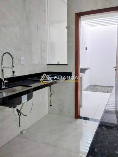 CASA À VENDA  NO LOTEAMENTO LUAR DA BARRA 2,EM BARRA DOS COQUEIROS SERGIPE.