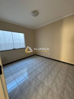 CASA DUPLEX À VENDA NO BAIRRO ORLANDO DANTAS EM ARACAJU SERGIPE.