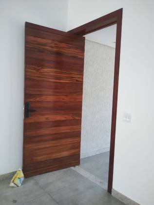 CASA À VENDA COM 03 QUARTOS,SENDO 01 SUÍTE NO CONDOMÍNIO MALUÍ RESIDENCE NA BARRA DOS COQUEIROS SERGIPE.