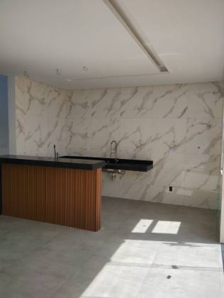 CASA À VENDA COM 03 QUARTOS,SENDO 01 SUÍTE NO CONDOMÍNIO MALUÍ RESIDENCE NA BARRA DOS COQUEIROS SERGIPE.