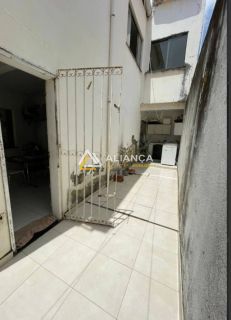 CASA À VENDA  NO BAIRRO ORLANDO DANTAS EM ARACAJU SERGIPE.