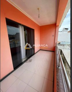 CASA À VENDA  NO BAIRRO ORLANDO DANTAS EM ARACAJU SERGIPE.