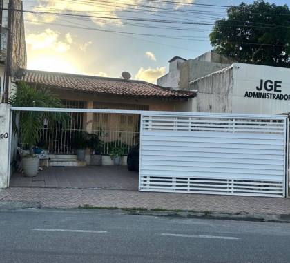 CASA À VENDA NO BAIRRO SUISSA ARACAJU SERGIPE.