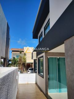 CASA À VENDA  DE  ALTO PADRÃO COM 4 SUÍTES NO CONDOMÍNIO FRAGATTA NO BAIRRO ARUANA  ARACAJU SERGIPE.