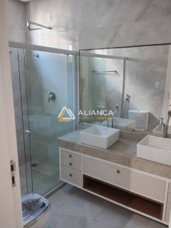 CASA À VENDA  DE  ALTO PADRÃO COM 4 SUÍTES NO CONDOMÍNIO FRAGATTA NO BAIRRO ARUANA  ARACAJU SERGIPE.