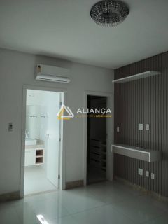 CASA À VENDA  DE  ALTO PADRÃO COM 4 SUÍTES NO CONDOMÍNIO FRAGATTA NO BAIRRO ARUANA  ARACAJU SERGIPE.