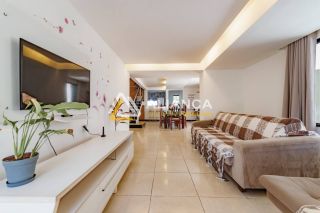 CASA DE ALTO PADRÃO À VENDA COM 08 QUARTOS,SENDO 08 SUÍTES NO BAIRRO ARUANA EM  ARACAJU SERGIPE.