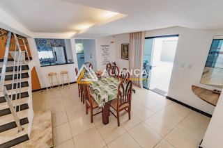 CASA DE ALTO PADRÃO À VENDA COM 08 QUARTOS,SENDO 08 SUÍTES NO BAIRRO ARUANA EM  ARACAJU SERGIPE.