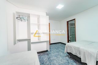 CASA DE ALTO PADRÃO À VENDA COM 08 QUARTOS,SENDO 08 SUÍTES NO BAIRRO ARUANA EM  ARACAJU SERGIPE.