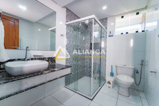 CASA DE ALTO PADRÃO À VENDA COM 08 QUARTOS,SENDO 08 SUÍTES NO BAIRRO ARUANA EM  ARACAJU SERGIPE.