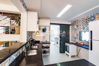 CASA DE ALTO PADRÃO À VENDA COM 08 QUARTOS,SENDO 08 SUÍTES NO BAIRRO ARUANA EM  ARACAJU SERGIPE.