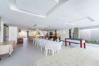 CASA DE ALTO PADRÃO À VENDA COM 08 QUARTOS,SENDO 08 SUÍTES NO BAIRRO ARUANA EM  ARACAJU SERGIPE.