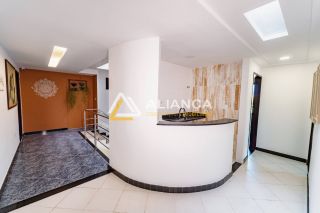 CASA DE ALTO PADRÃO À VENDA COM 08 QUARTOS,SENDO 08 SUÍTES NO BAIRRO ARUANA EM  ARACAJU SERGIPE.
