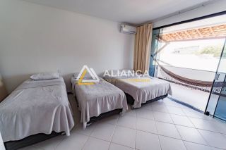 CASA DE ALTO PADRÃO À VENDA COM 08 QUARTOS,SENDO 08 SUÍTES NO BAIRRO ARUANA EM  ARACAJU SERGIPE.