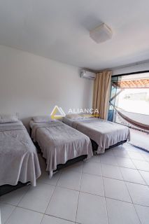 CASA DE ALTO PADRÃO À VENDA COM 08 QUARTOS,SENDO 08 SUÍTES NO BAIRRO ARUANA EM  ARACAJU SERGIPE.