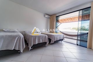 CASA DE ALTO PADRÃO À VENDA COM 08 QUARTOS,SENDO 08 SUÍTES NO BAIRRO ARUANA EM  ARACAJU SERGIPE.