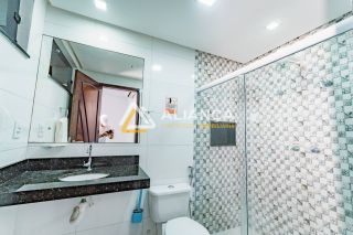 CASA DE ALTO PADRÃO À VENDA COM 08 QUARTOS,SENDO 08 SUÍTES NO BAIRRO ARUANA EM  ARACAJU SERGIPE.