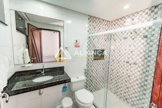 CASA DE ALTO PADRÃO À VENDA COM 08 QUARTOS,SENDO 08 SUÍTES NO BAIRRO ARUANA EM  ARACAJU SERGIPE.