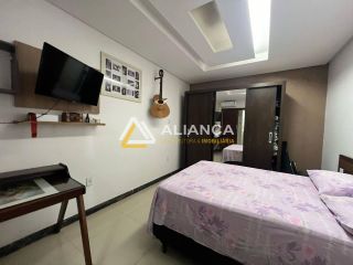CASA DE ALTO PADRÃO À VENDA COM 08 QUARTOS,SENDO 08 SUÍTES NO BAIRRO ARUANA EM  ARACAJU SERGIPE.