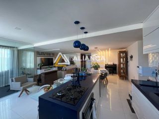 CASA DE ALTO PADRÃO À VENDA COM 08 QUARTOS,SENDO 08 SUÍTES NO BAIRRO ARUANA EM  ARACAJU SERGIPE.
