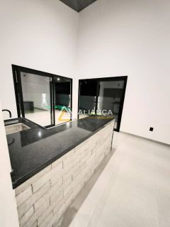CASA À VENDA DE ALTO PADRÃO NO CONDOMÍNIO MALUÍ  RESIDENCE-BARRA DOS COQUEIROS SERGIPE!