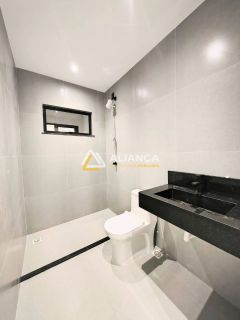 CASA À VENDA DE ALTO PADRÃO NO CONDOMÍNIO MALUÍ  RESIDENCE-BARRA DOS COQUEIROS SERGIPE!