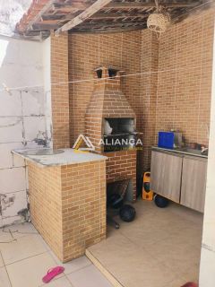 CASA À VENDA COM 4 QUARTOS,SENDO 02 SUÍTES NO BAIRRO JABOTIANA EM ARACAJU