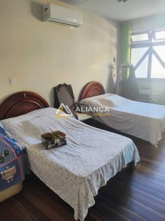 CASA À VENDA COM 03 QUARTOS,SENDO 02 SUÍTES NO BAIRRO COROA DO MEIO EM ARACAJU SERGIPE.