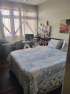 CASA À VENDA COM 03 QUARTOS,SENDO 02 SUÍTES NO BAIRRO COROA DO MEIO EM ARACAJU SERGIPE.