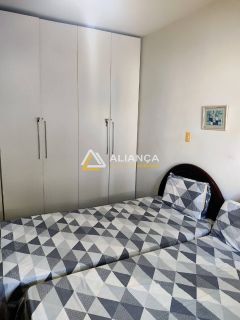 CASA À VENDA COM 03 QUARTOS,SENDO 02 SUÍTES NO BAIRRO COROA DO MEIO EM ARACAJU SERGIPE.