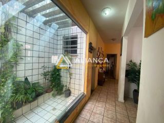 CASA À VENDA COM 4 SUÍTES NO BAIRRO JARDINS EM ARACAJU SERGIPE!