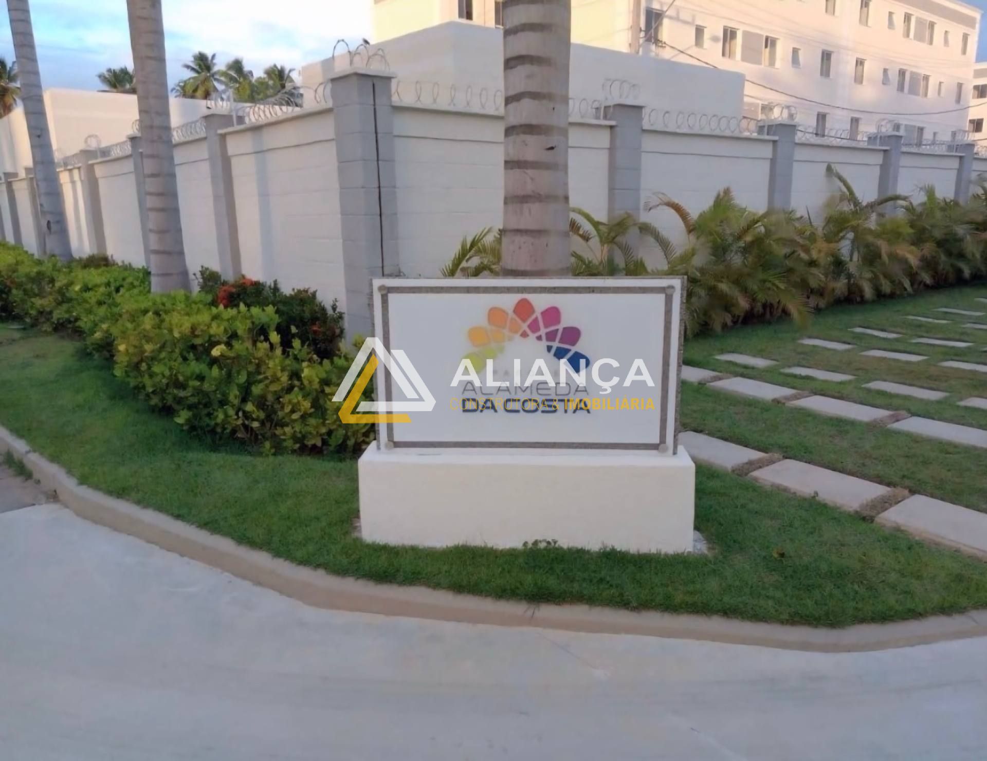 APARTAMENTO À VENDA NO RESIDENCIAL ALAMEDA DA COSTA  EM BARRA DOS COQUEIROS/SE.