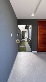 CASA À VENDA COM 3 QUARTOS,SENDO 1 SUÍTE NO LUAR DA  BARRA  EM BARRA DOS COQUEIROS/ SE.