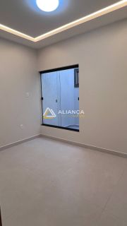 CASA À VENDA COM 3 QUARTOS,SENDO 1 SUÍTE NO LUAR DA  BARRA  EM BARRA DOS COQUEIROS/ SE.