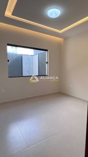 CASA À VENDA COM 3 QUARTOS,SENDO 1 SUÍTE NO LUAR DA  BARRA  EM BARRA DOS COQUEIROS/ SE.