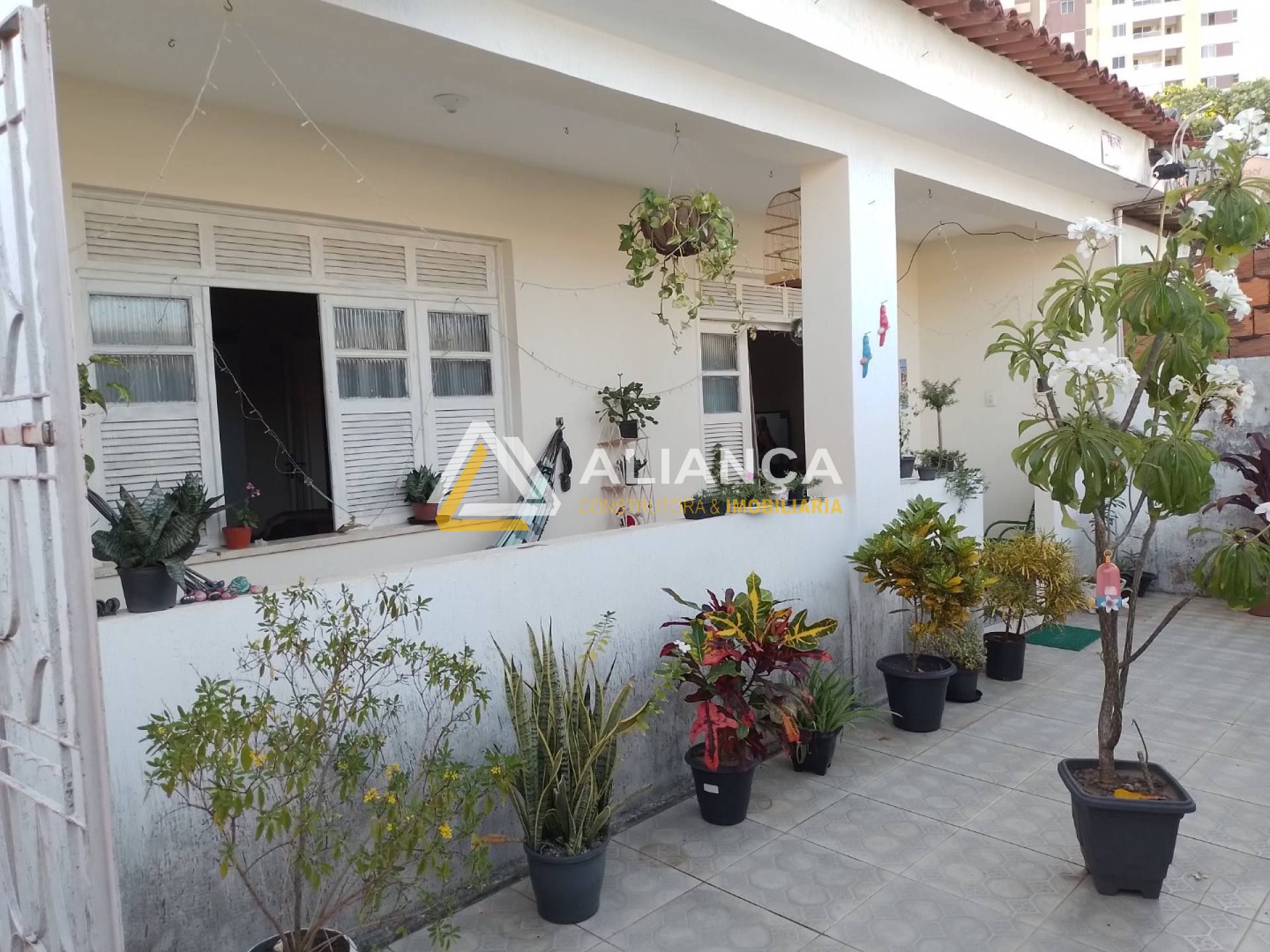 CASA À VENDA NO BAIRRO PONTO NOVO EM ARACAJU SERGIPE.