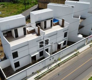 Casa Triplex no Antares, com Jacuzzi