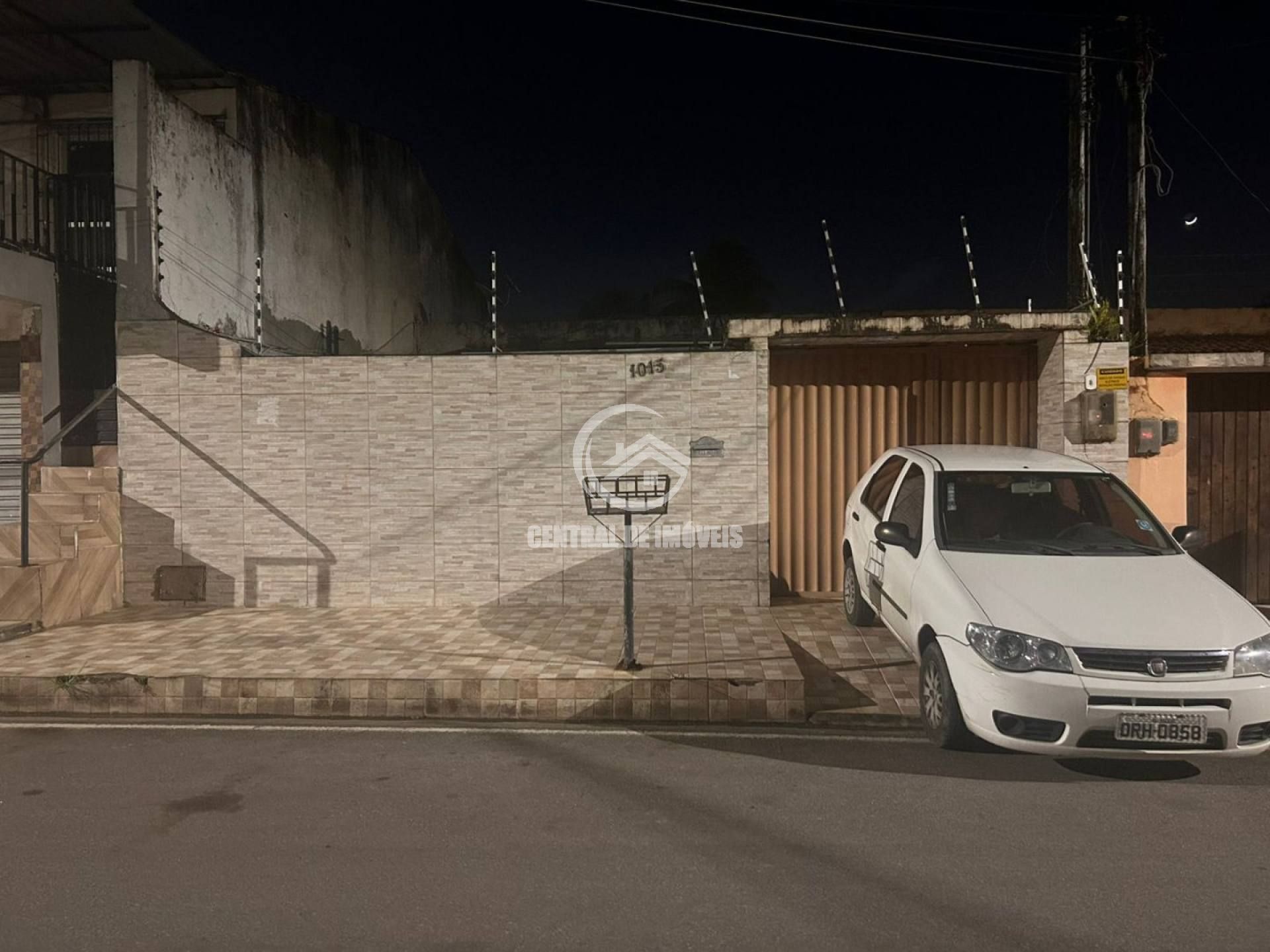 Casa à Venda na Santa Lúcia