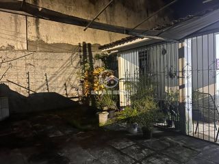 Casa à Venda na Santa Lúcia